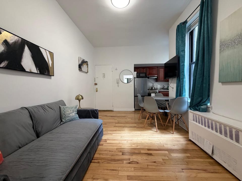 The Broadway Suites Upper West Side Apartment in Upper West Side