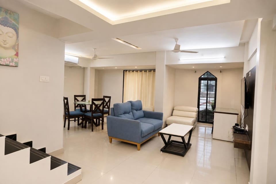 TV and multimedia, Living room, Seating area