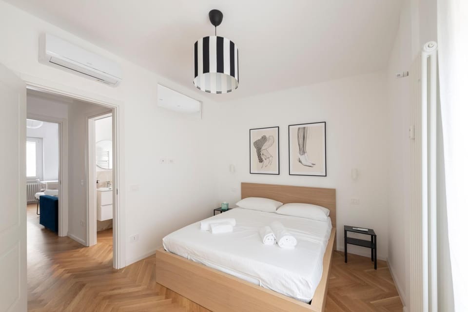 Cenisio Corso Sempione Moderno bilocale Apartment in Milan
