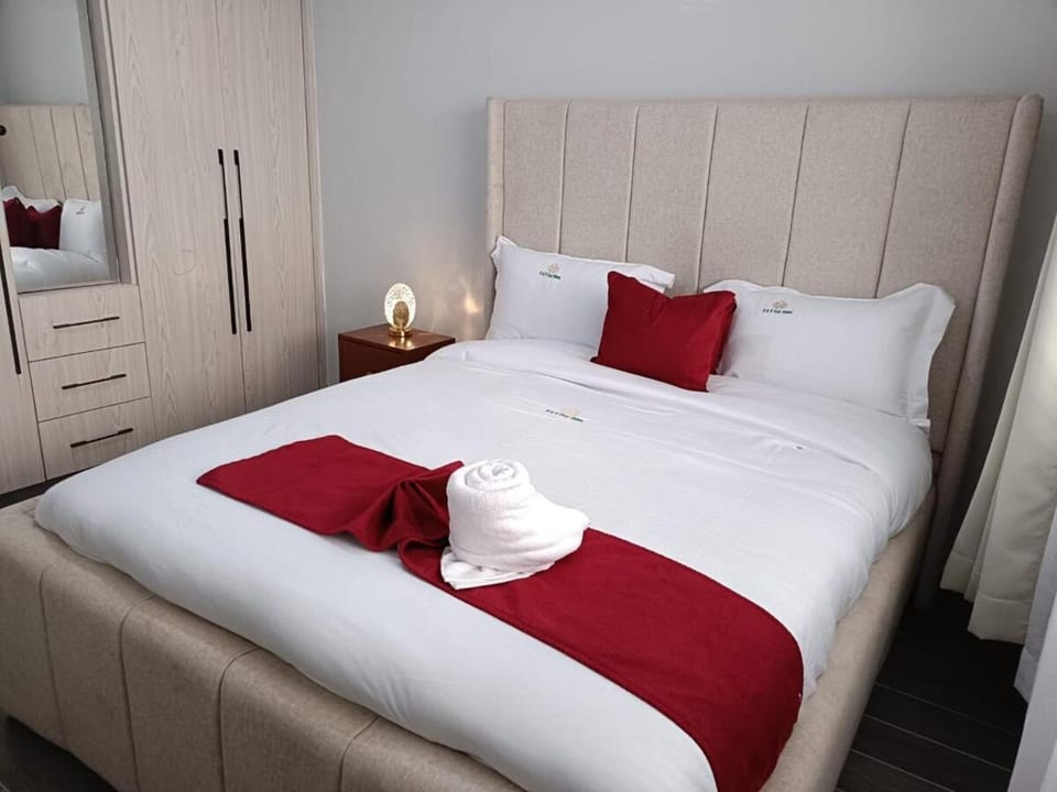 Executive one bedroom ,Nakuru Naka with view to Lake Nakuru Apartment in Kenya