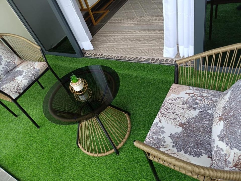 Executive one bedroom ,Nakuru Naka with view to Lake Nakuru Apartment in Kenya