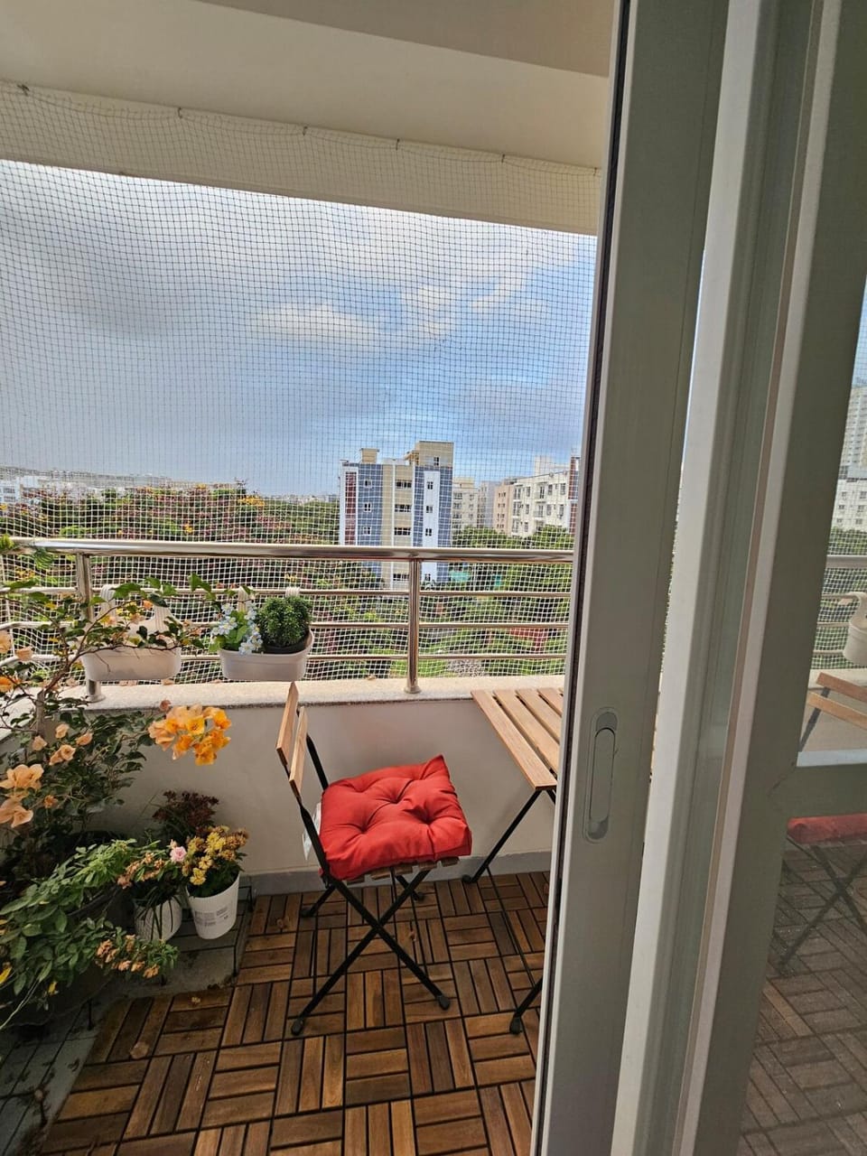 Adobe & Amber - Cozy 3BHk Apartment in Hyderabad