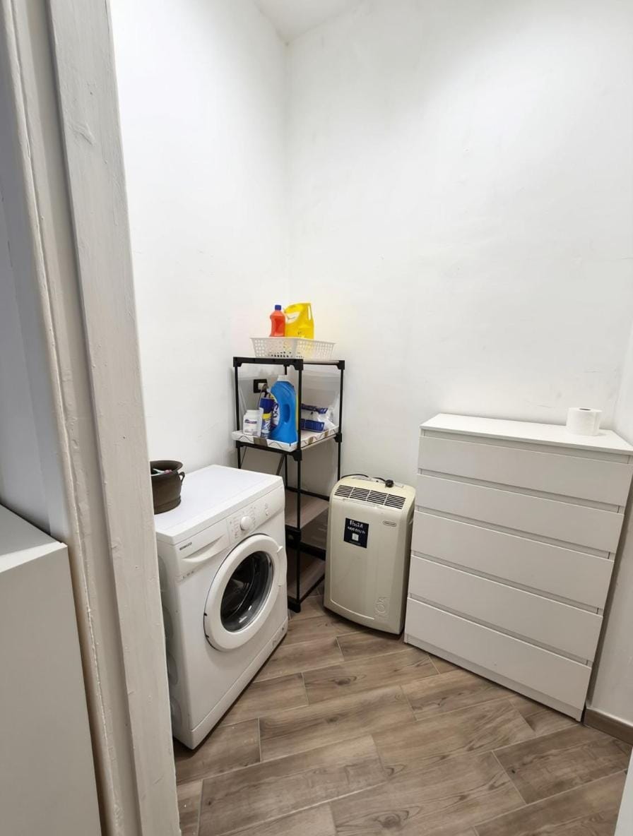 wardrobe, washing machine