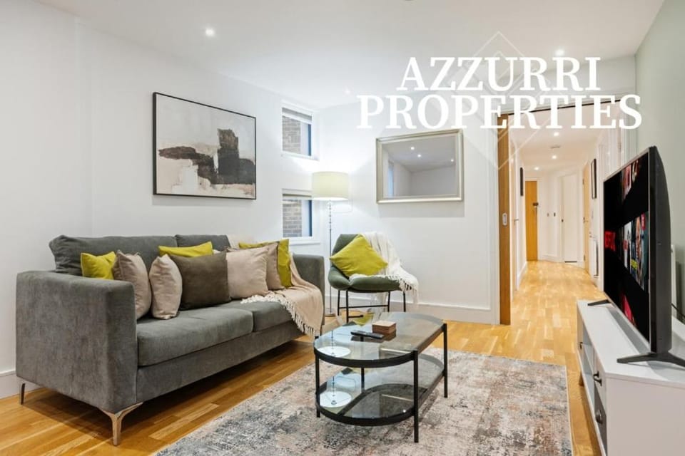 Spacious and Elegant flat in the Heart of Bromley Apartment in Bromley