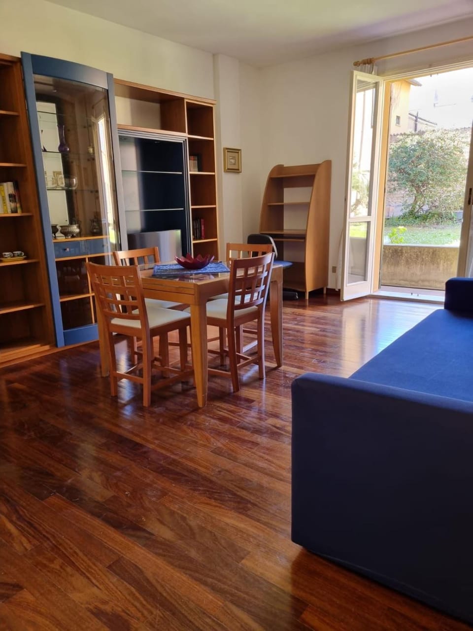 TV and multimedia, Living room, Seating area, Dining area, Evening entertainment