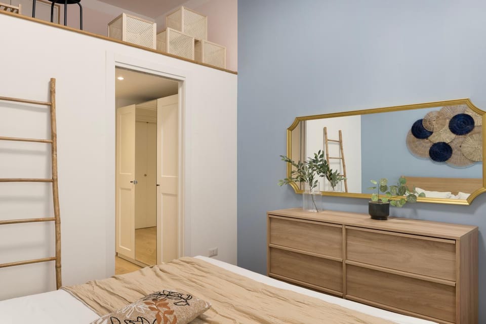 Bed, Bedroom