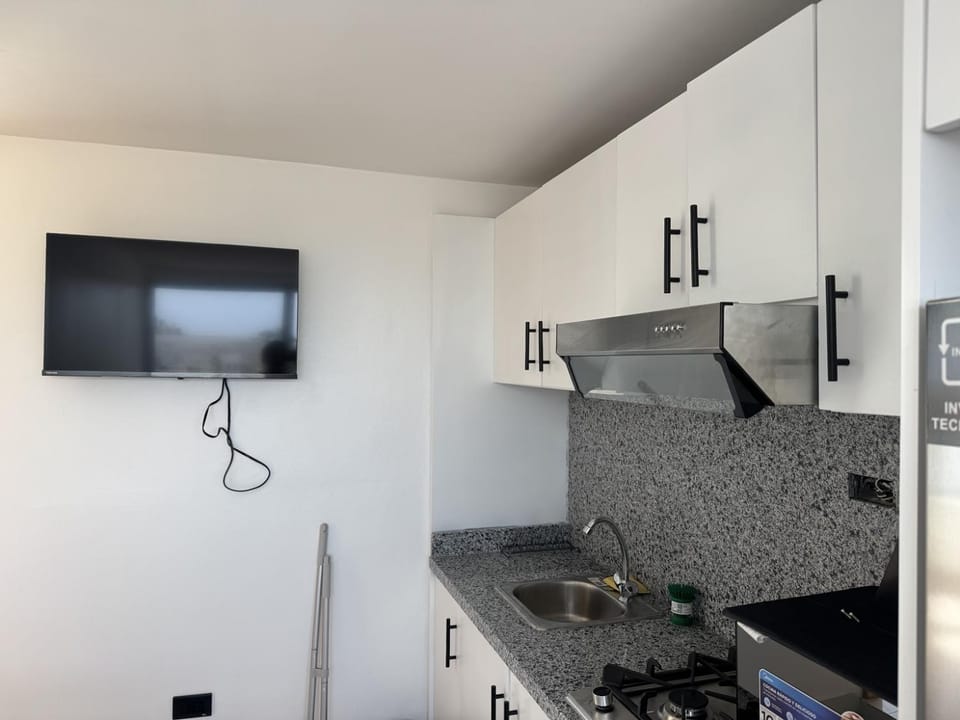 TV and multimedia, Kitchen or kitchenette