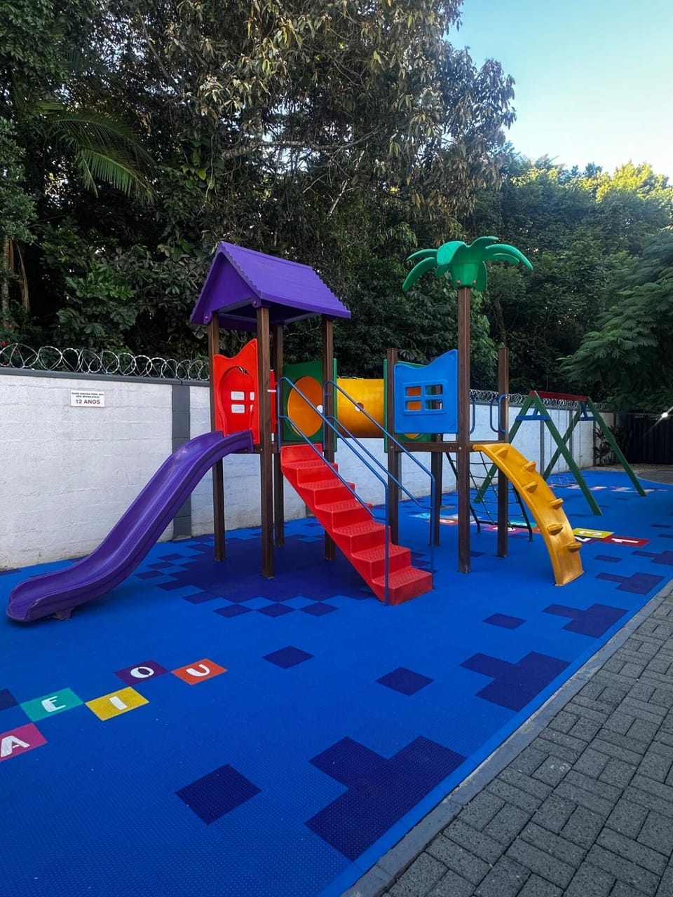 Apartamento há 1 quadra da praia com piscina em Piçarras próximo ao Beto Carrero Apartment in State of Santa Catarina