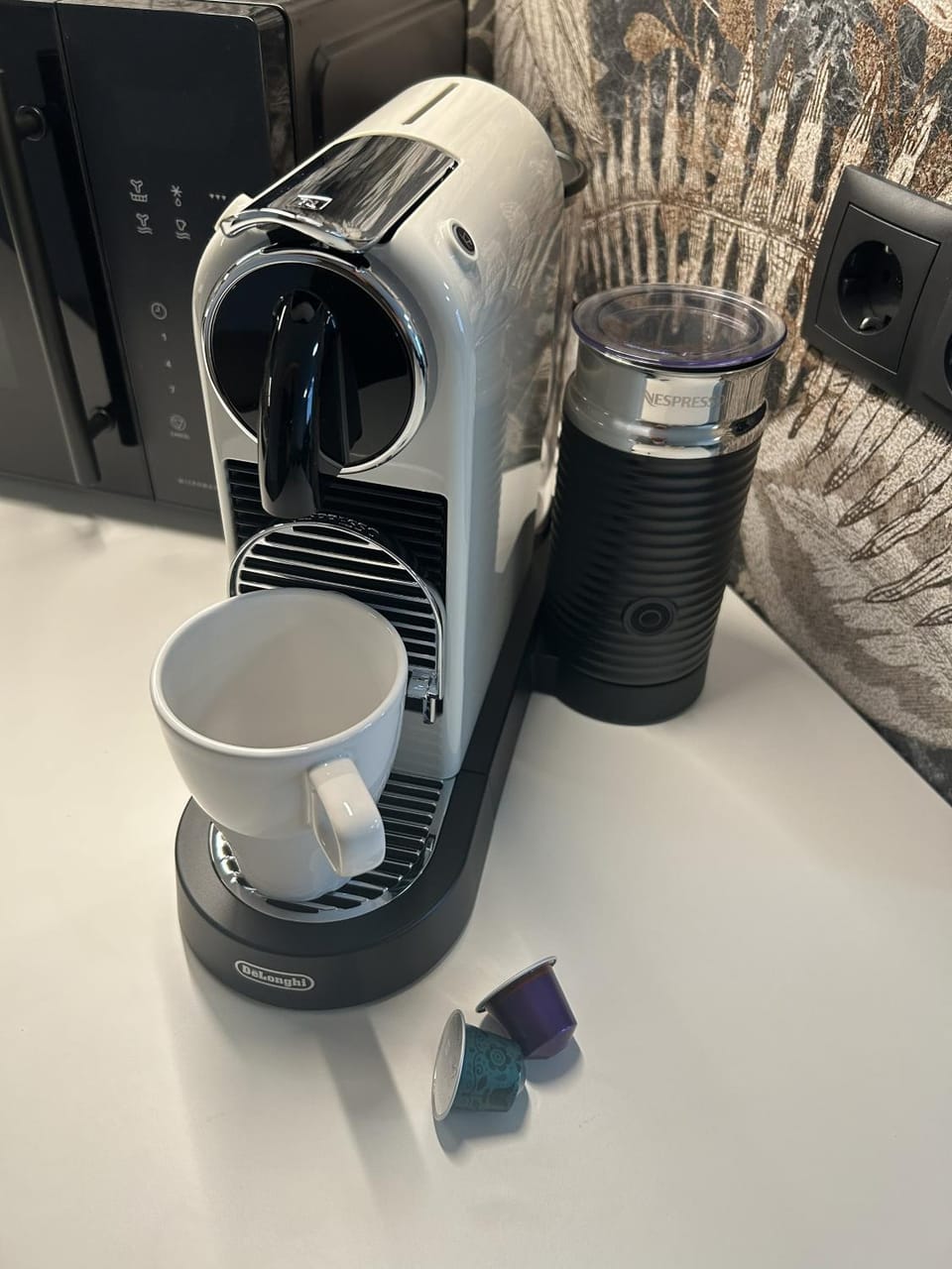 Coffee/tea facilities, Kitchen or kitchenette