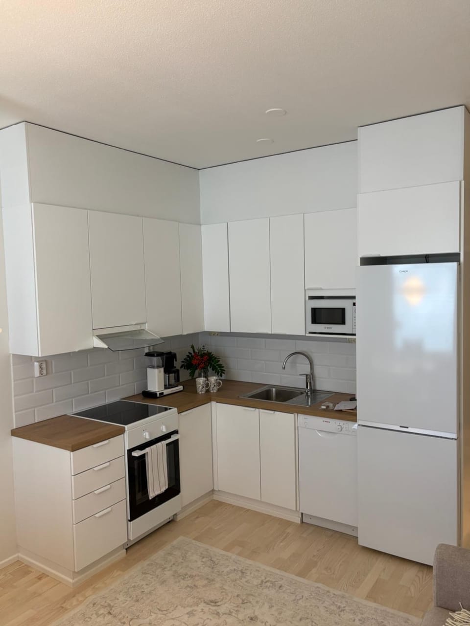 Dining area, Food