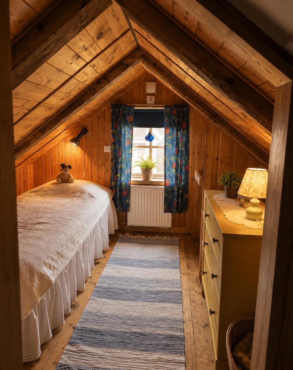 Cozy cottage for rent right by the sea House in Kalmar County, Sweden