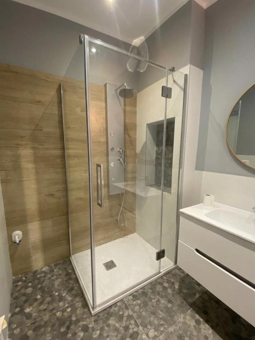 Easy Home Station1 Apartment in Parma