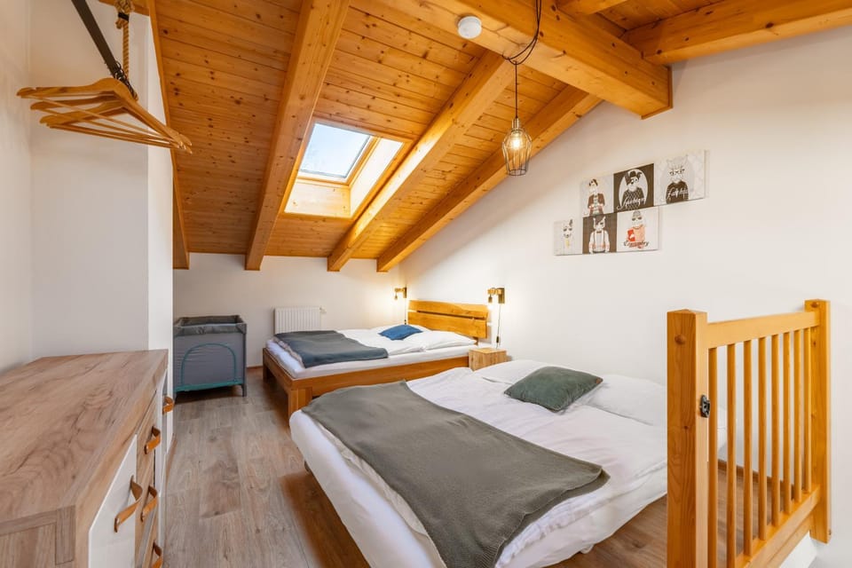 Bed, Bedroom, cot