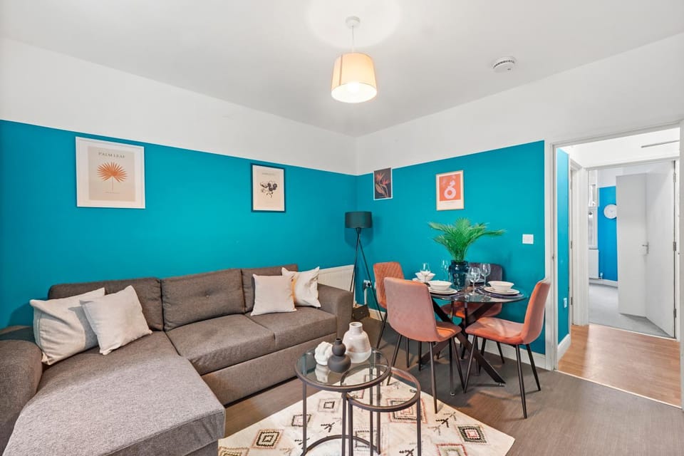 Hidden Gem - Terrace & Garden Escape Apartment in Bristol