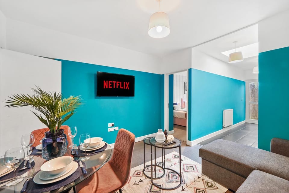 Hidden Gem - Terrace & Garden Escape Apartment in Bristol