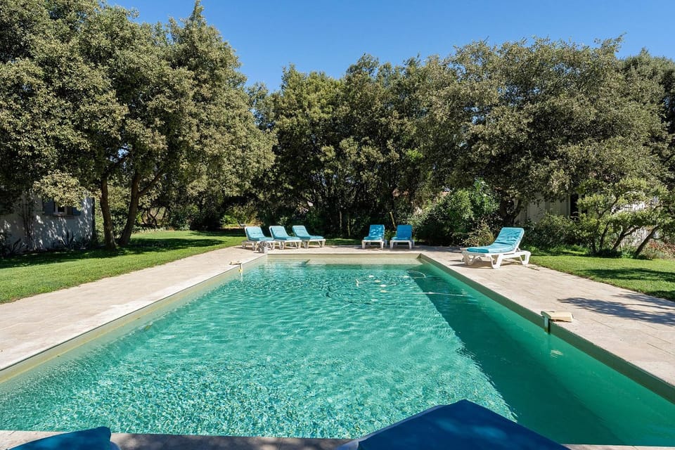 La maison de Valérie avec piscine House in Uzes