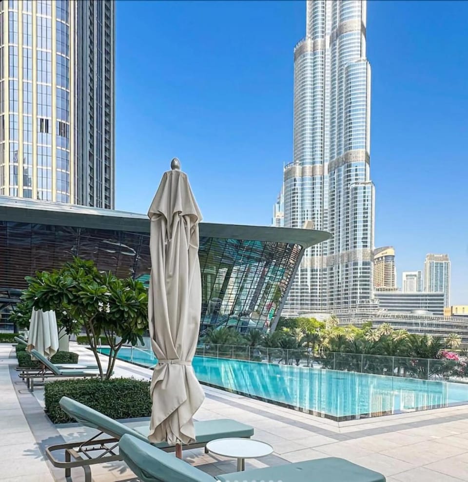 Day, City view, Pool view, Swimming pool, sunbed