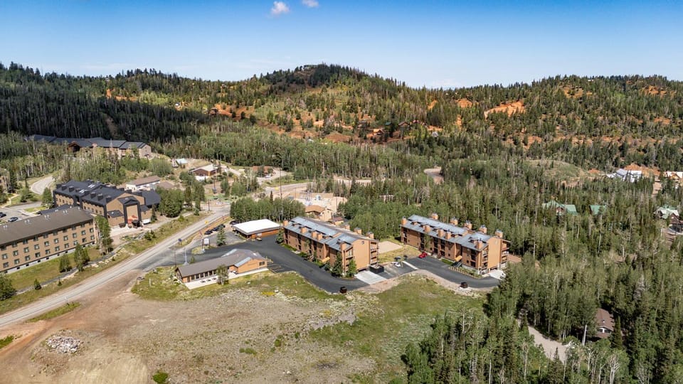 Upgraded Brian Head Timberbrook Studio sleeps 4 Apartment in Brian Head