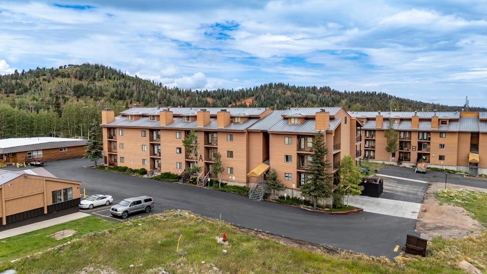 Upgraded Brian Head Timberbrook Studio sleeps 4 Apartment in Brian Head