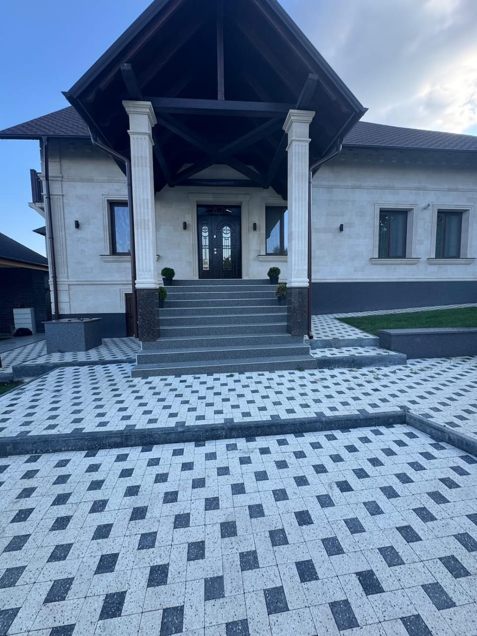 Modern Villa Villa in Chișinău