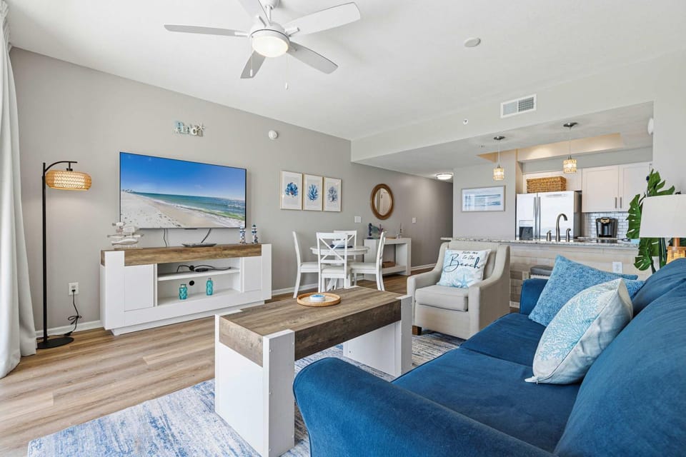 Majestic Sun B1008, Beachfront Condo, 10th Floor, Gulf Views, Balcony, Pool & Hot Tub House in Miramar Beach