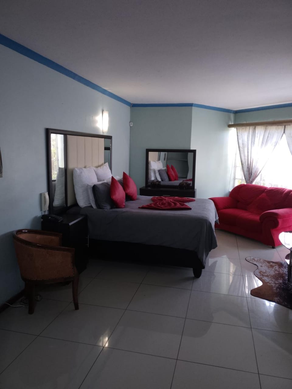 Phibs Guest House Bed and Breakfast in Africa