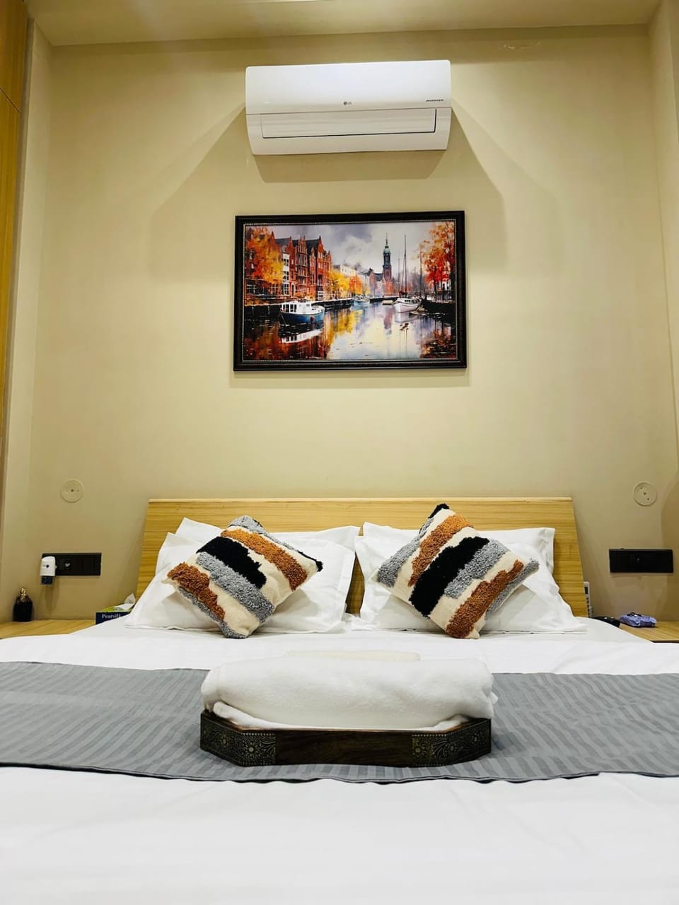 Connect Stay 1BHK golf course road sec-42 Vacation rental in Gurugram