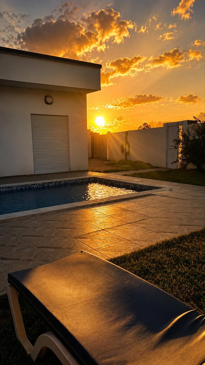Property building, Swimming pool