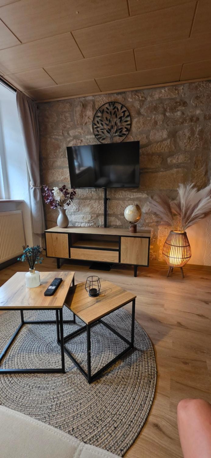 TV and multimedia, Seating area, Evening entertainment