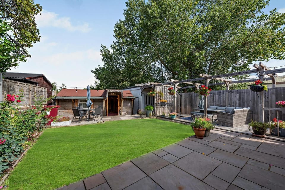 Garden, Garden view
