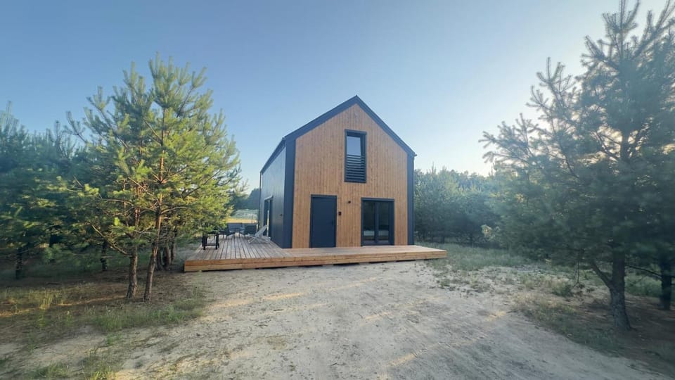 Property building, Day, Natural landscape