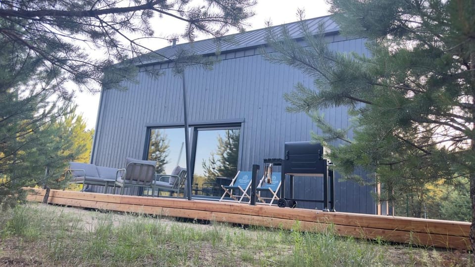 Property building, Patio, Day, Garden view