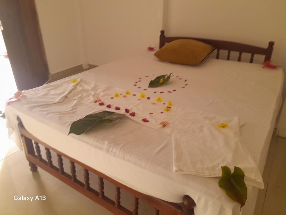 Auyesia Bed and Breakfast in Hikkaduwa