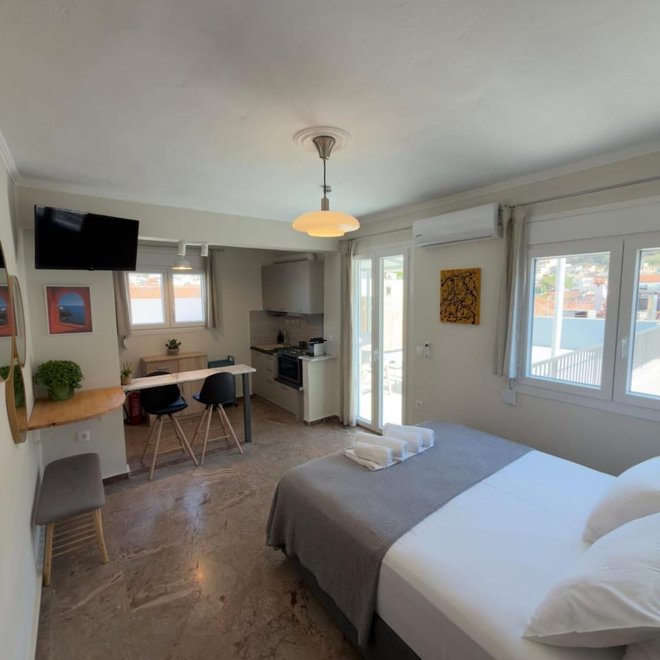 Bed, Photo of the whole room