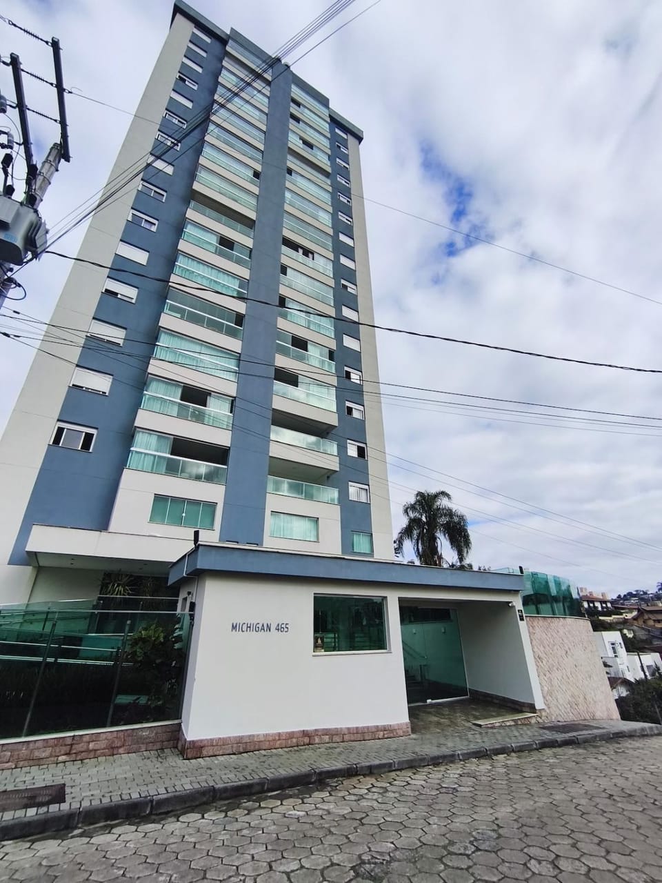Apto 10 min a pé Oktoberfest com 2 dorm e garagem Apartment in Blumenau