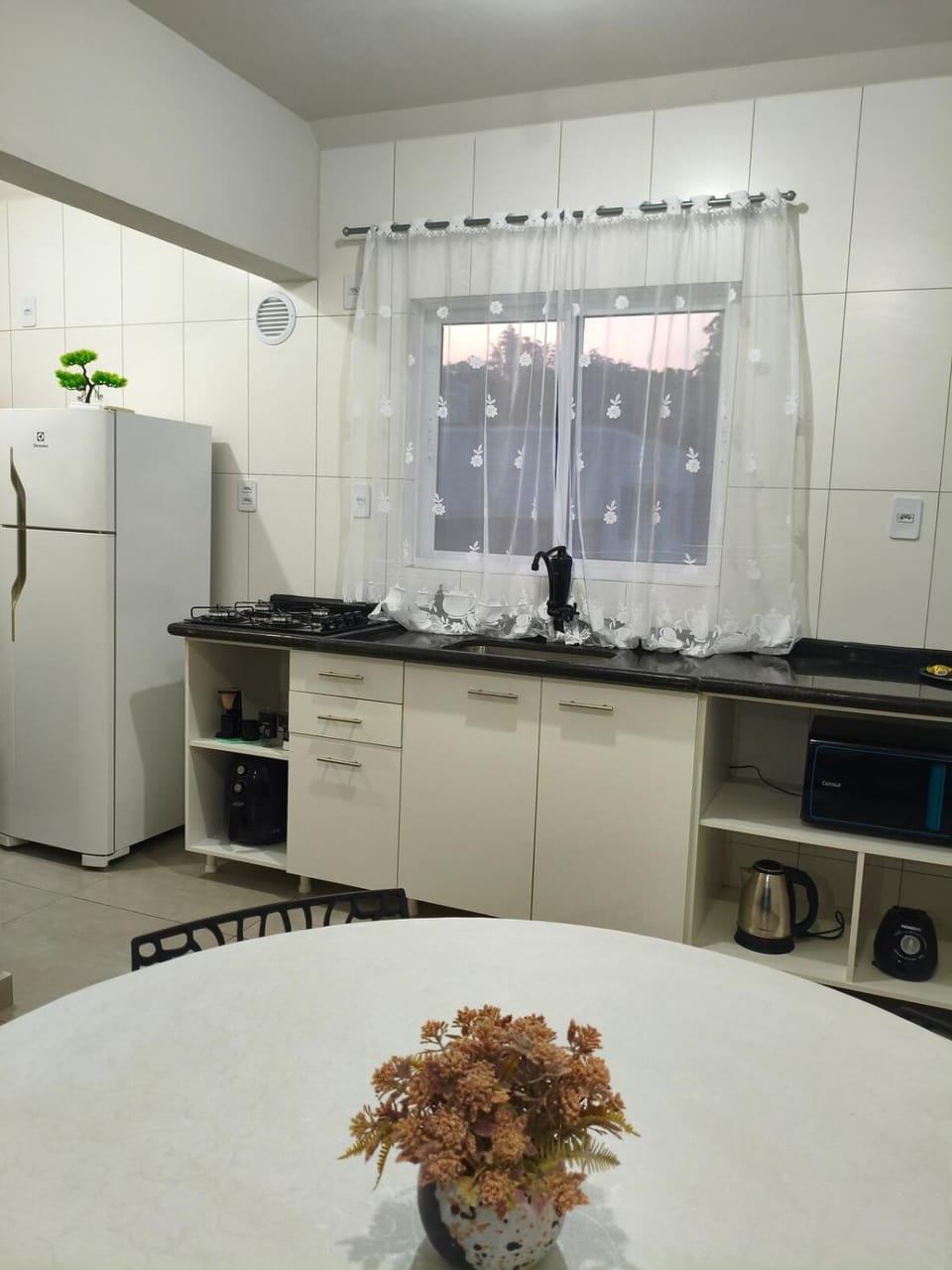 Apto excelente localização wi-fi até 6P + garagem Apartment in Blumenau