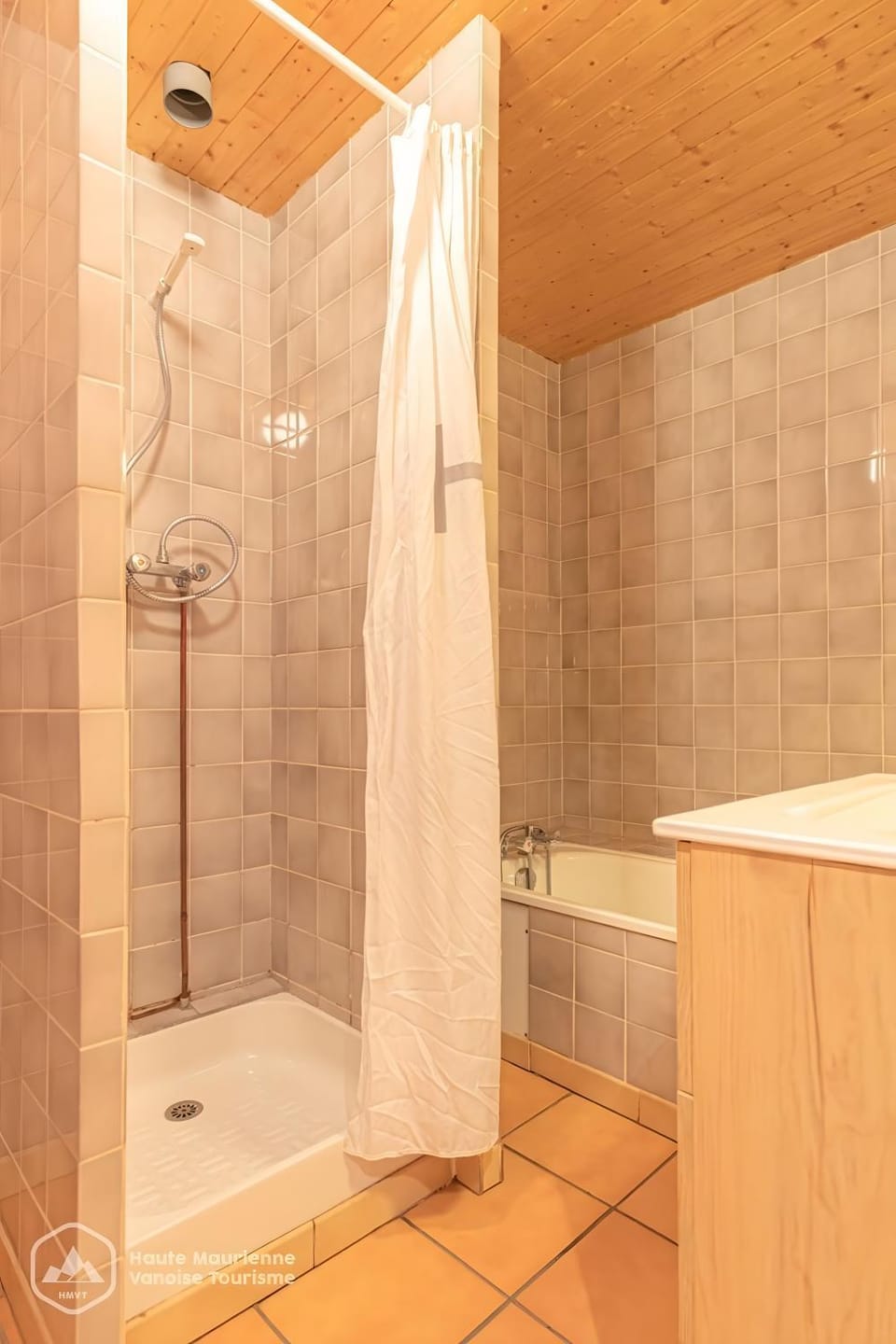 Bathroom, Living room
