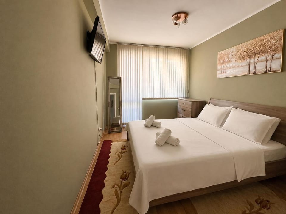 Delux 6 - Plovdiv Top Location Suite near River & Fair Apartment in Plovdiv