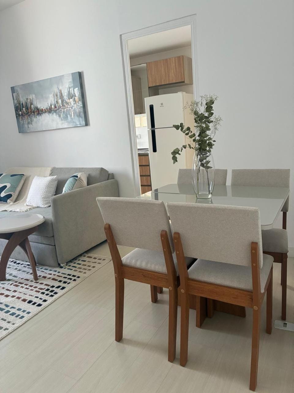 Casa inteira no Juvevê Até 4 hóspedes House in Curitiba