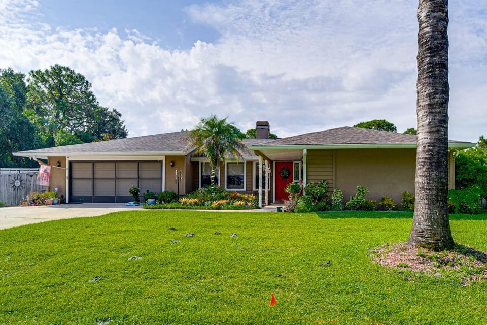 Families w/ Pups! Home Near Florida Beaches House in Palm Bay