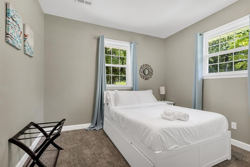 Bethany Grove House A Spacious Group Retreat Apartment in Huntsville