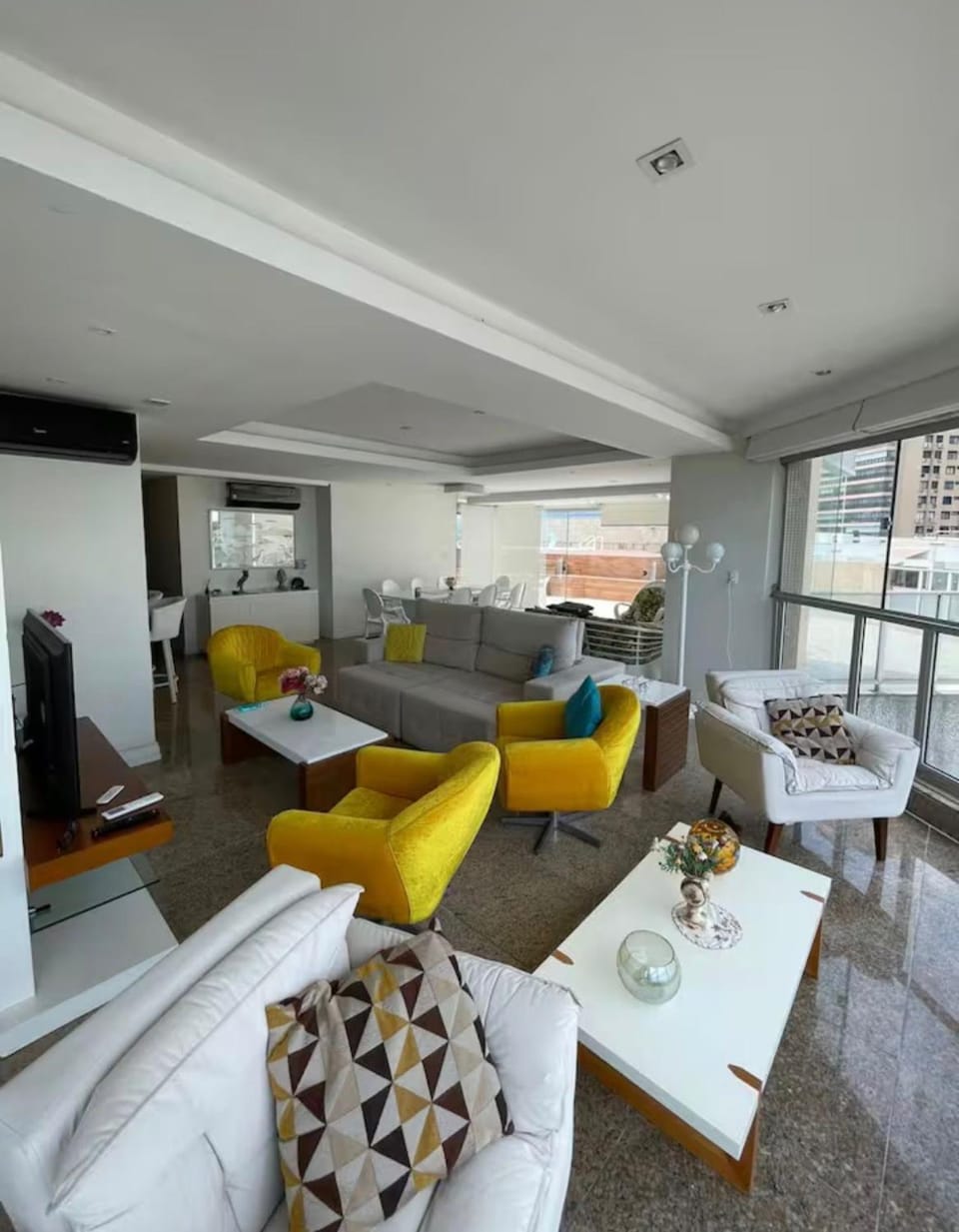 Living room, air conditioner