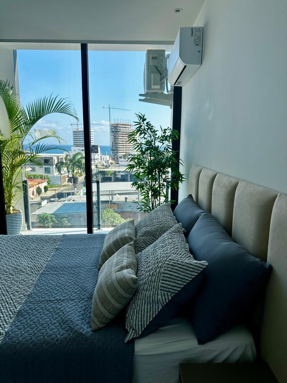 Neptuno - Estudio #302 Apartment in Manta