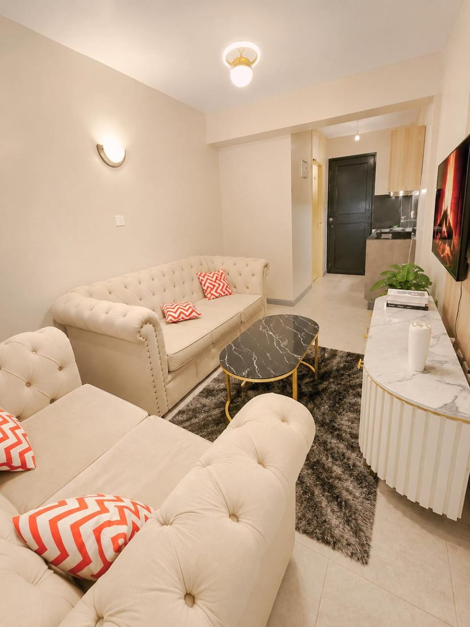 The Cheapest BnB Tsavo Royal Roysambu-07o1513o12 -2,200ksh A Night Apartment in Nairobi County