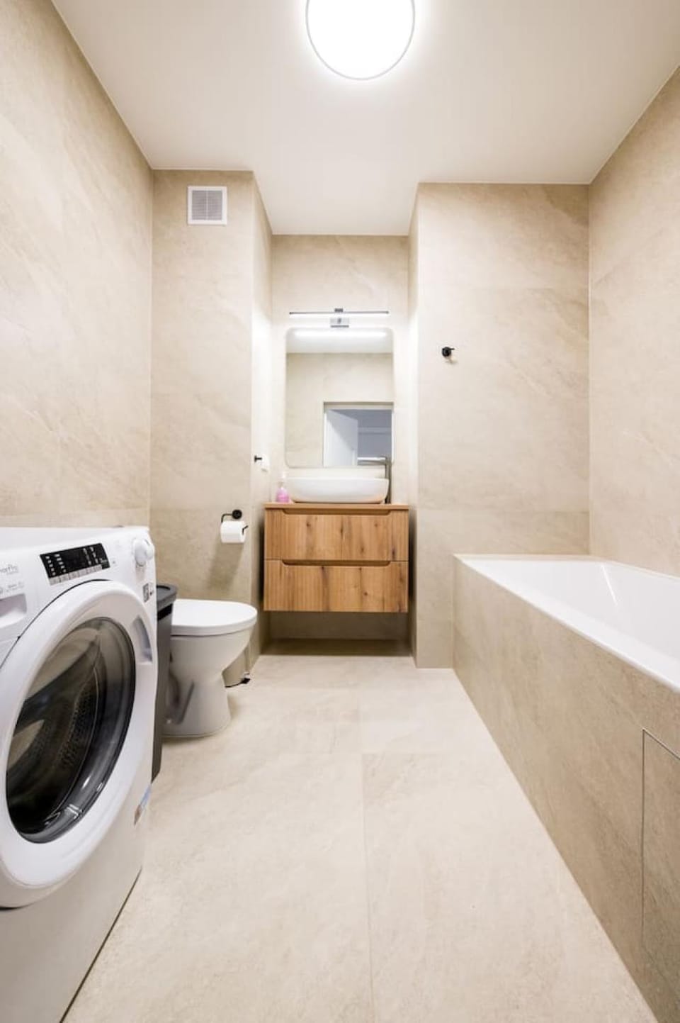 Wrocław Three Bedroom Apt - Parking, AirCon & Balcony by Rentujemy Apartment in Wroclaw