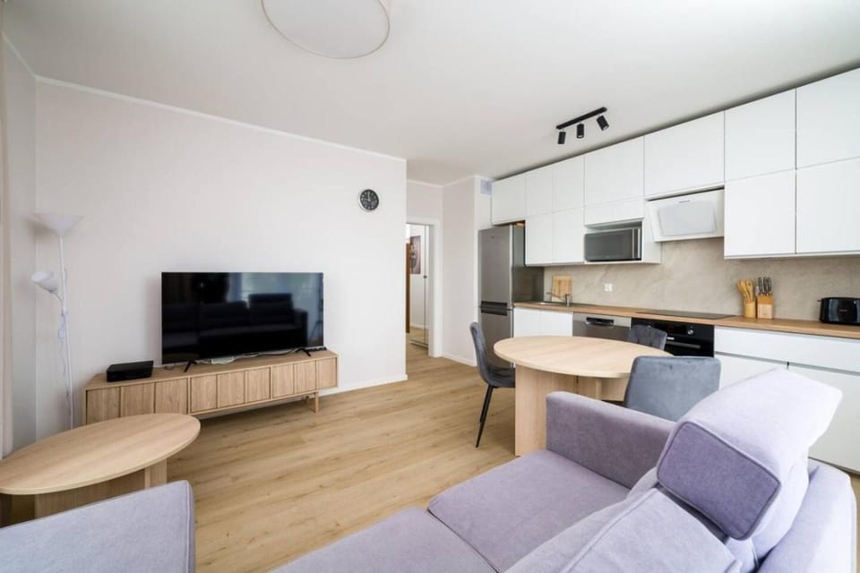 Wrocław Three Bedroom Apt - Parking, AirCon & Balcony by Rentujemy Apartment in Wroclaw