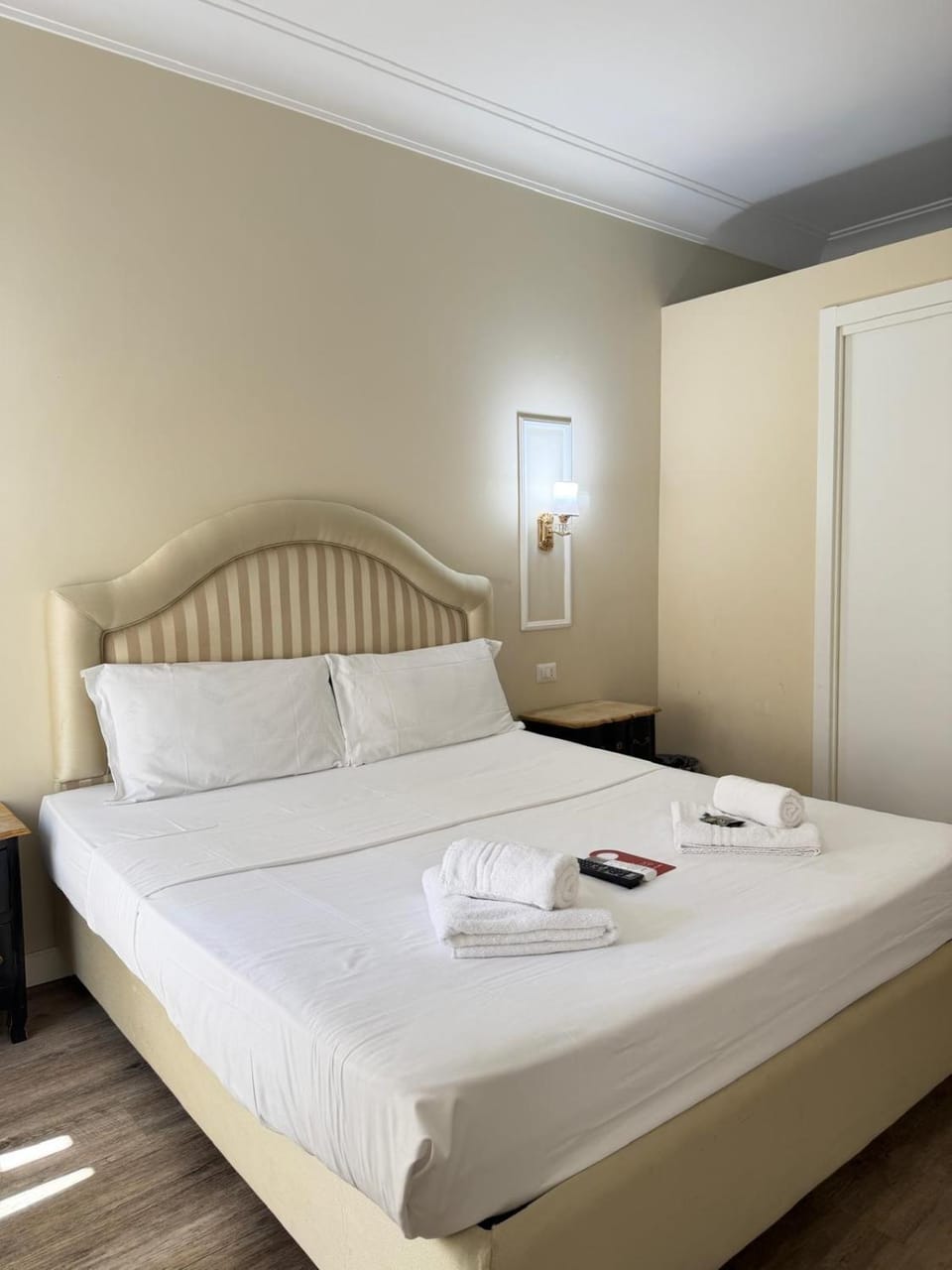 Art guesthuose piazza di spagna Bed and Breakfast in Rome