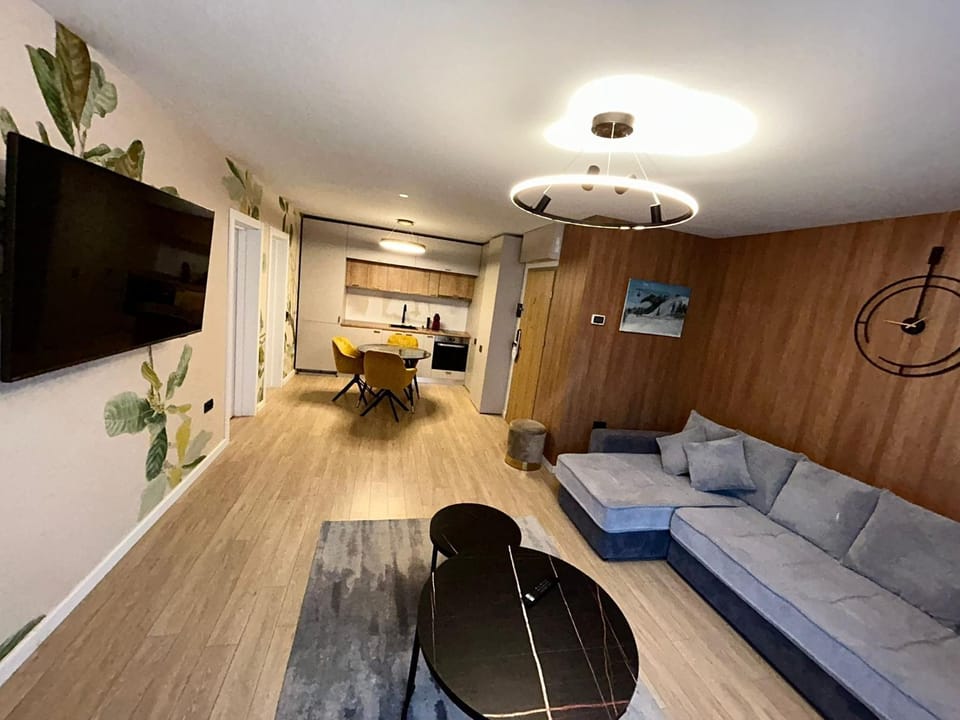 Communal lounge/ TV room, TV and multimedia, Living room, Seating area