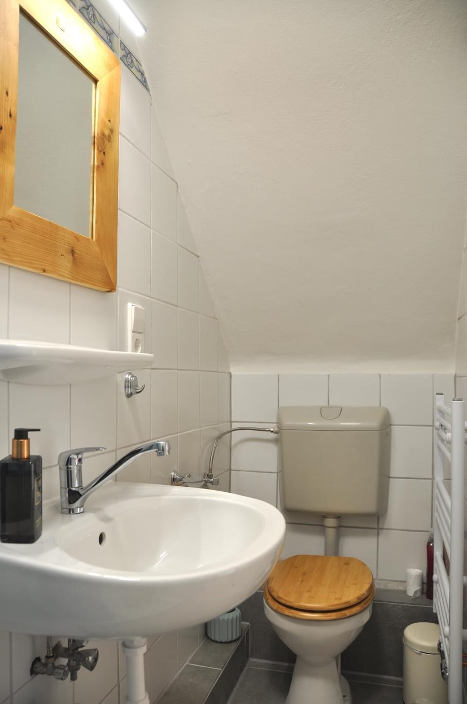 Toilet, Bathroom