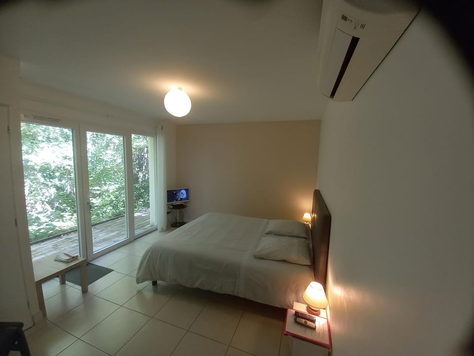 Studio meublé climatisé 4 étoiles chez André Apartment in Jonzac